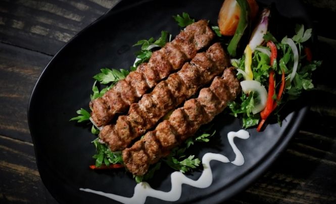usta kebapçı ve ızgara